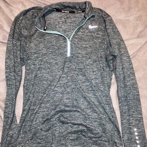 Nike pullover